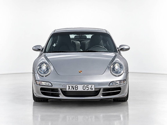 Porsche 911 3 of 19