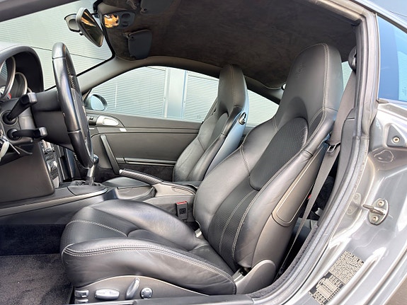 Porsche 911 9 of 19