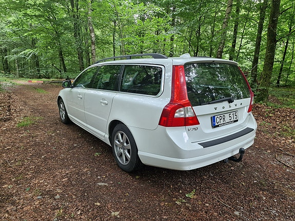Volvo V70 6 of 8