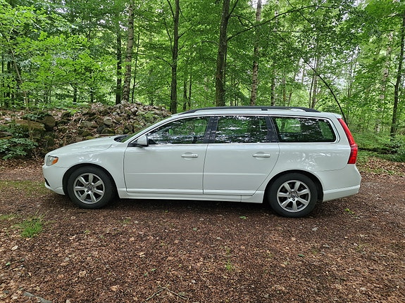 Volvo V70 7 of 8