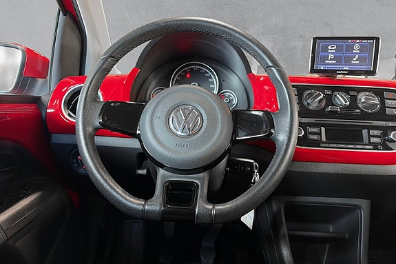 Volkswagen UP! 11 of 17