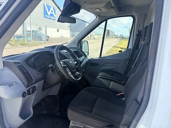 Ford Transit 5 of 12