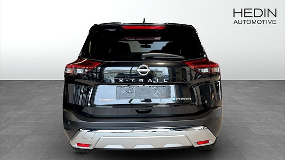 Nissan X-Trail 7 of 8