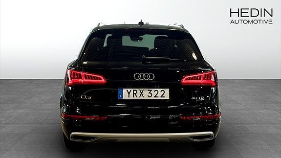 Audi Q5 7 of 12
