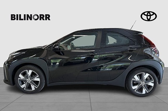 Toyota Aygo X 3 of 5