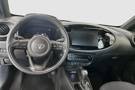 Toyota Aygo X 9 of 11