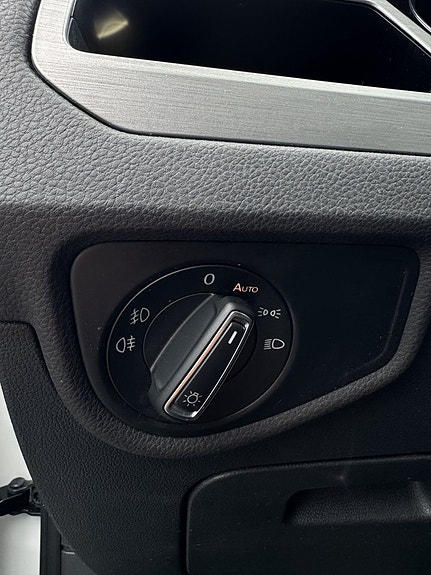 Volkswagen Touran 10 of 29