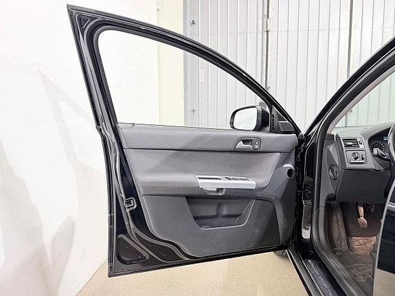 Volvo V50 8 of 21