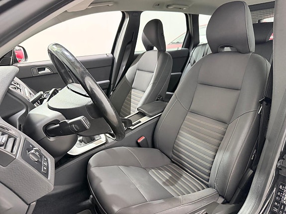 Volvo V50 10 of 21