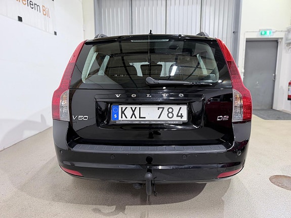 Volvo V50 4 of 5