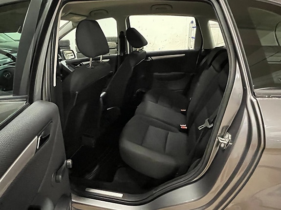 Mercedes-Benz B180 10 of 10