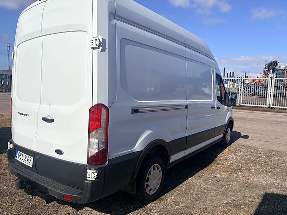 Ford Transit 3 of 12