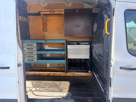 Ford Transit 8 of 12