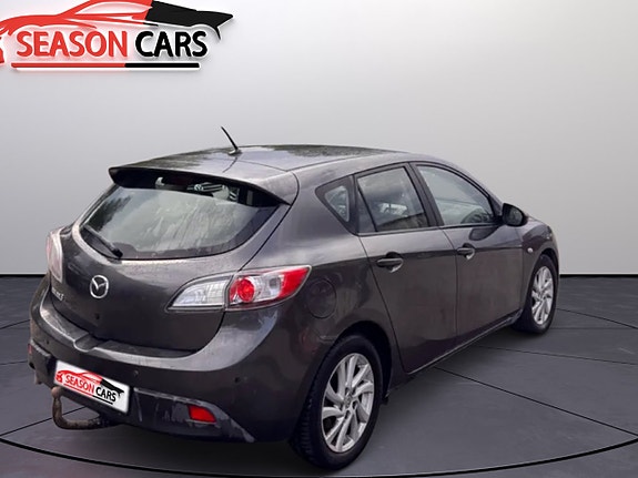 Mazda 3 3 of 5