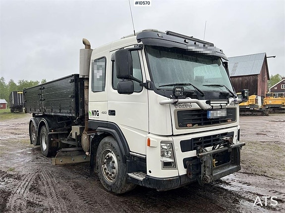 Volvo FM12 Tippbil med plogutrustning (154,000:- ex moms) 2 of 24