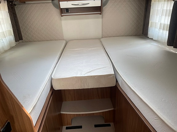 Pilote G740, 2300 mil,  5-bältade platser, Alde, Nordic Edition, Automat, Ugn 7 of 28