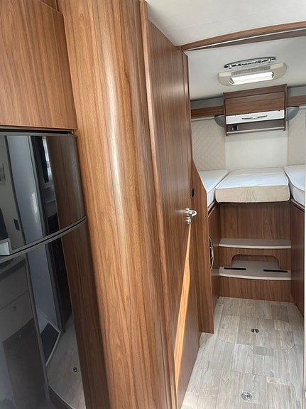 Pilote G740, 2300 mil,  5-bältade platser, Alde, Nordic Edition, Automat, Ugn 11 of 28