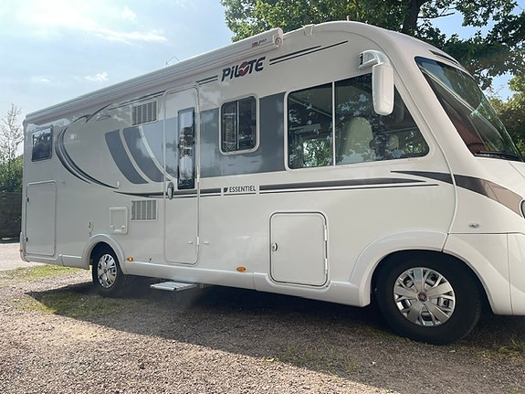 Pilote G740, 2300 mil,  5-bältade platser, Alde, Nordic Edition, Automat, Ugn 18 of 28