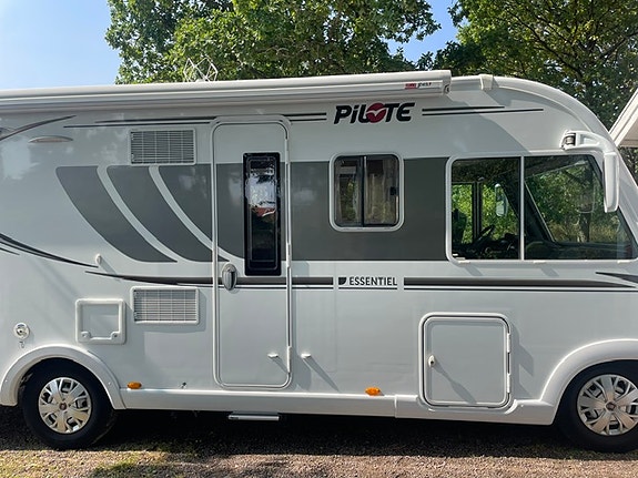 Pilote G740, 2300 mil,  5-bältade platser, Alde, Nordic Edition, Automat, Ugn 6 of 28