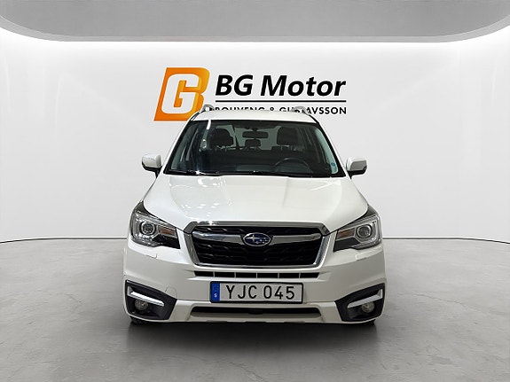 Subaru Forester 2 of 5