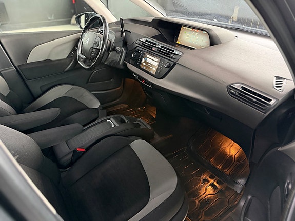 Citroen Grand C4 Picasso 9 of 14