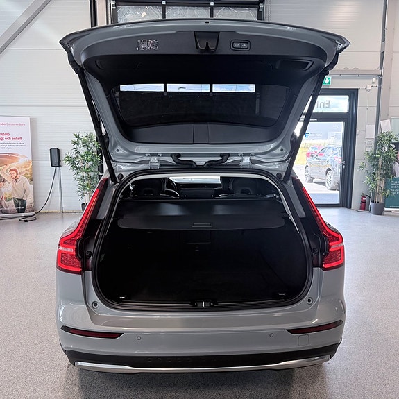 Volvo V60 Cross Country 5 of 5