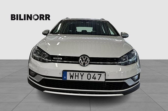 Volkswagen Golf Alltrack 5 of 5