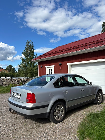 Volkswagen Passat 4 of 5
