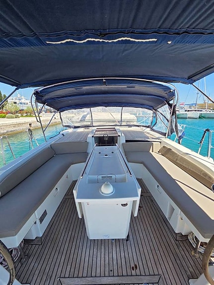 Beneteau Oceanis 46.1 3 of 5