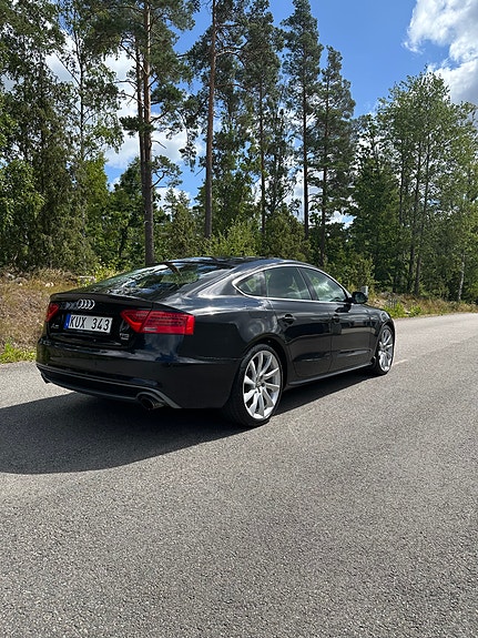 Audi A5 4 of 5