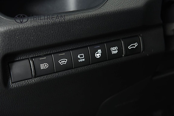 Toyota RAV4 12 of 24