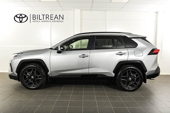 Toyota RAV4 2 of 24