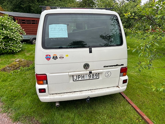Volkswagen Caravelle 2 of 5
