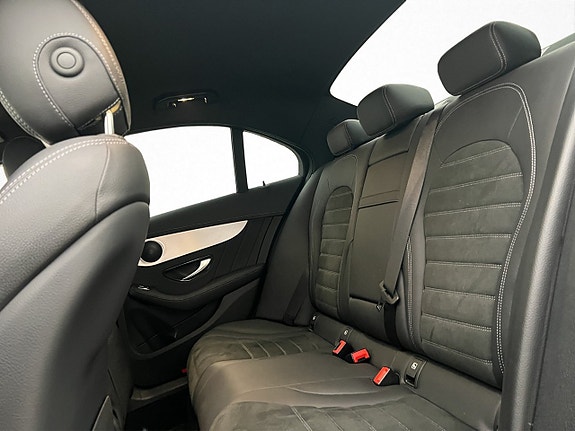 Mercedes-Benz C300 de 28 of 30