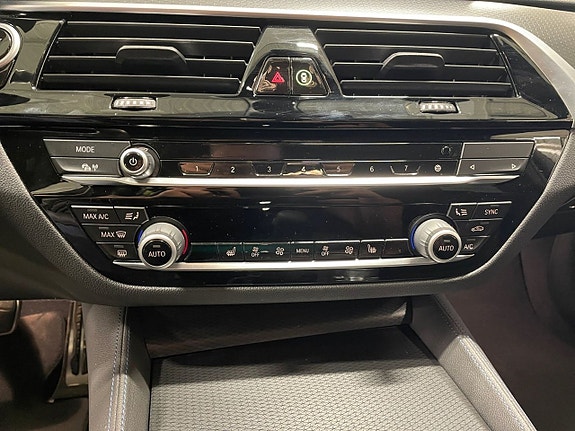 BMW 530e 26 of 26
