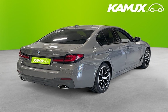 BMW 530e 4 of 5