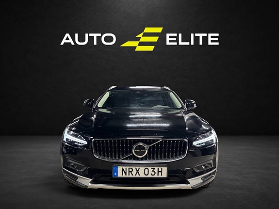 Volvo V90 Cross Country 7 of 25