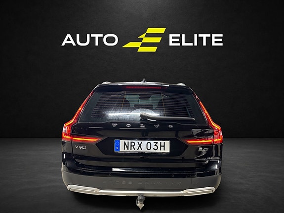 Volvo V90 Cross Country 4 of 25