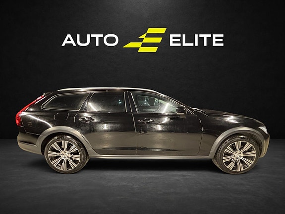 Volvo V90 Cross Country 6 of 25