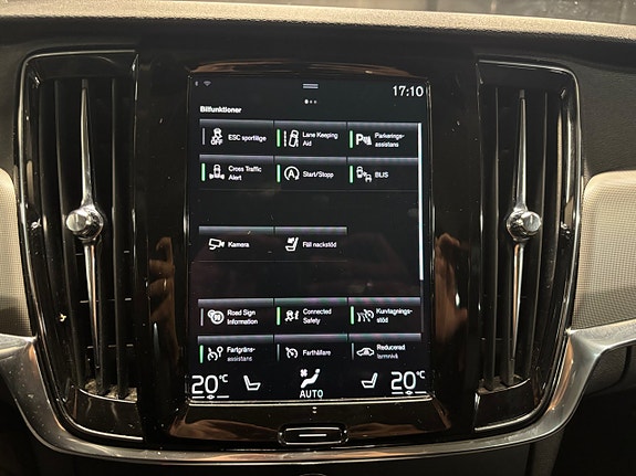 Volvo V90 Cross Country 20 of 25