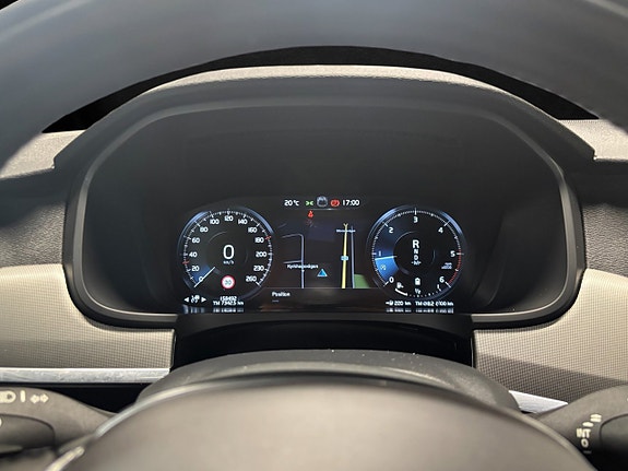 Volvo V90 Cross Country 16 of 25