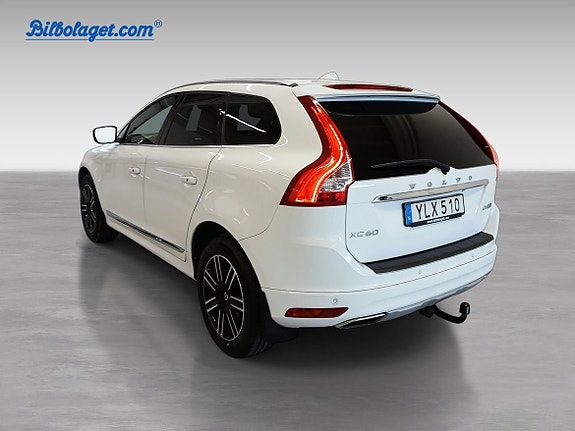 Volvo XC60 3 of 5