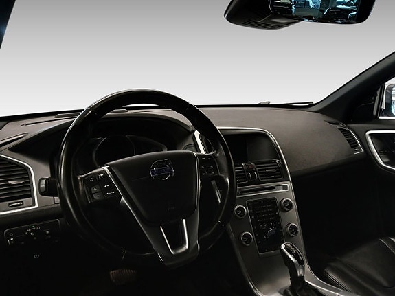 Volvo XC60 5 of 5