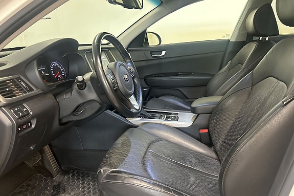 Kia Optima 9 of 28