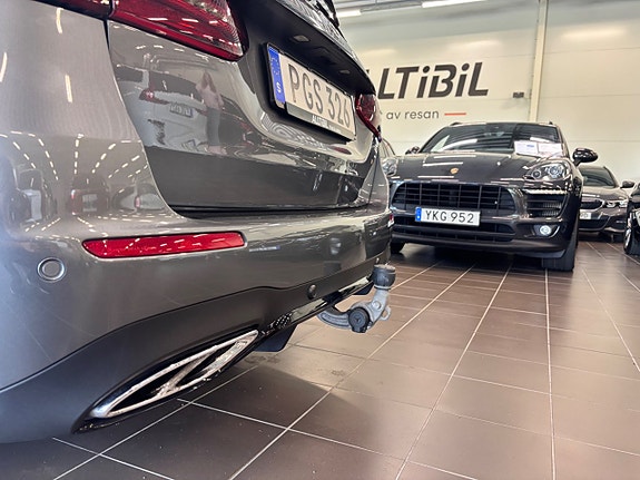 Mercedes-Benz AMG GT Black Series 13 of 30