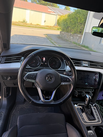 Volkswagen Passat 5 of 5