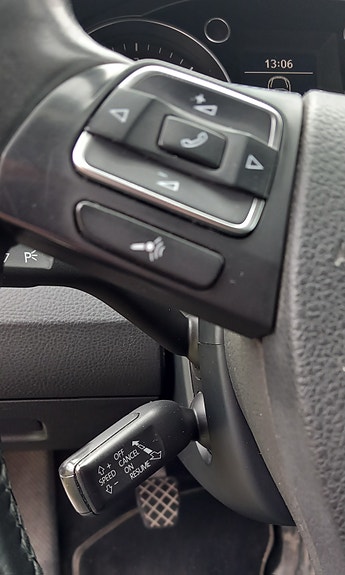 Volkswagen Passat 5 of 8