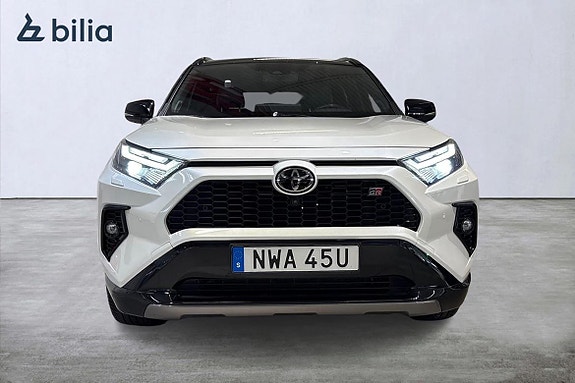 Toyota RAV4 6 of 21