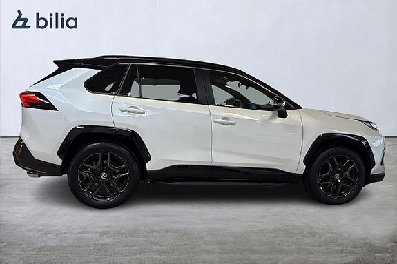 Toyota RAV4 18 of 21