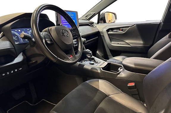 Toyota RAV4 14 of 21